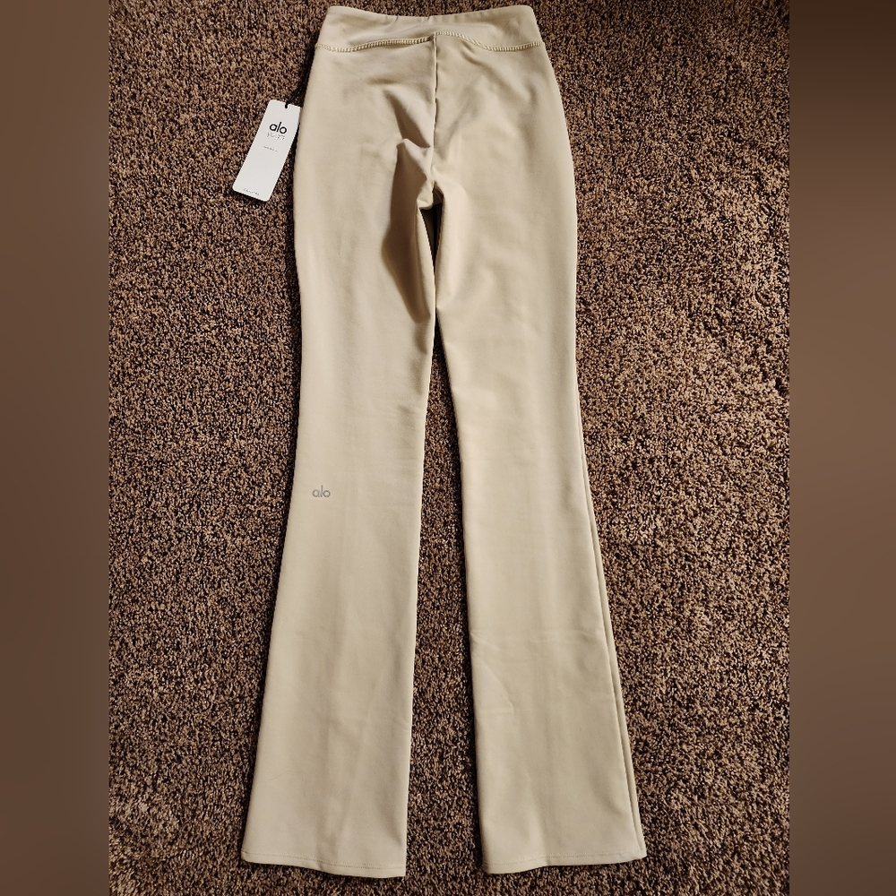 Alo Yoga leggings brand new